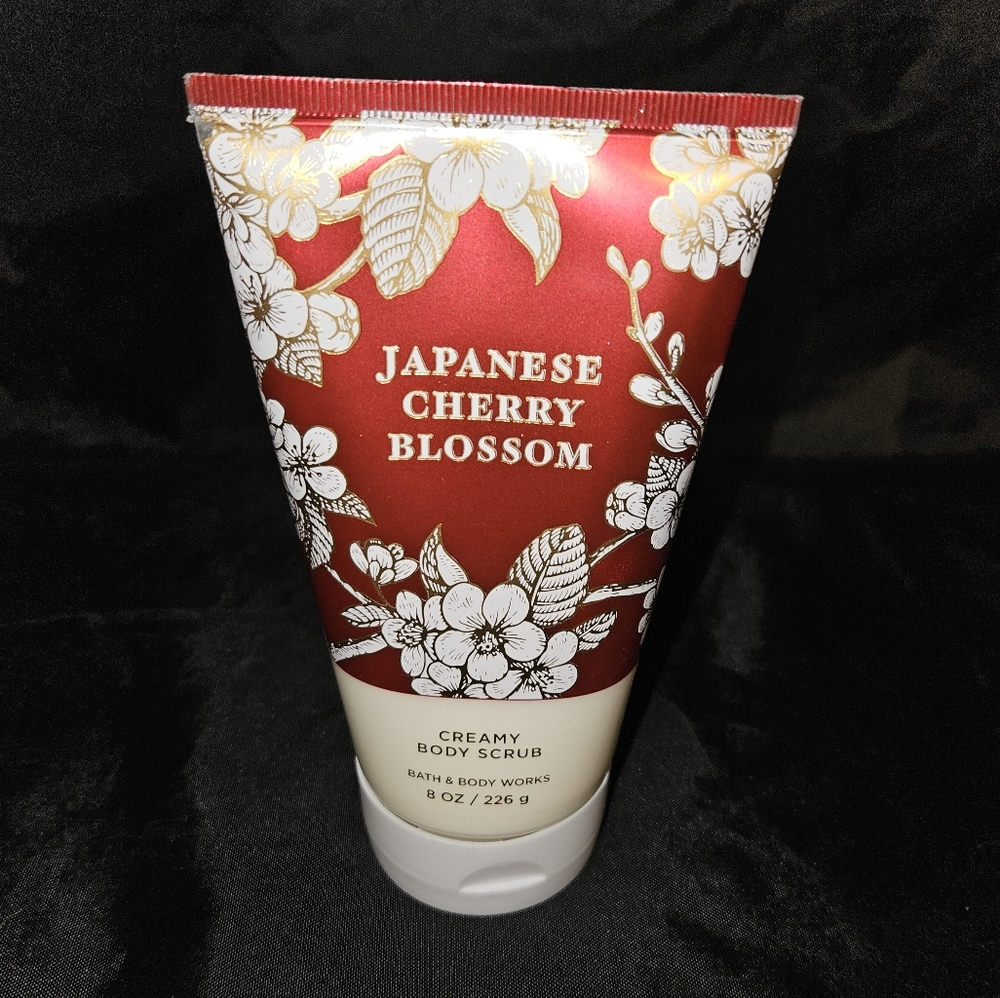 Japanese Cherry Blossom Body Scrub by Bath and body works New Unused